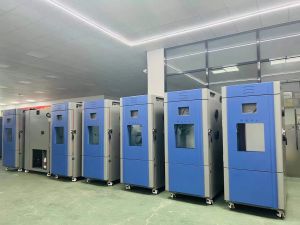 医疗产品进行大型恒温恒湿箱-40℃低温测试的好处