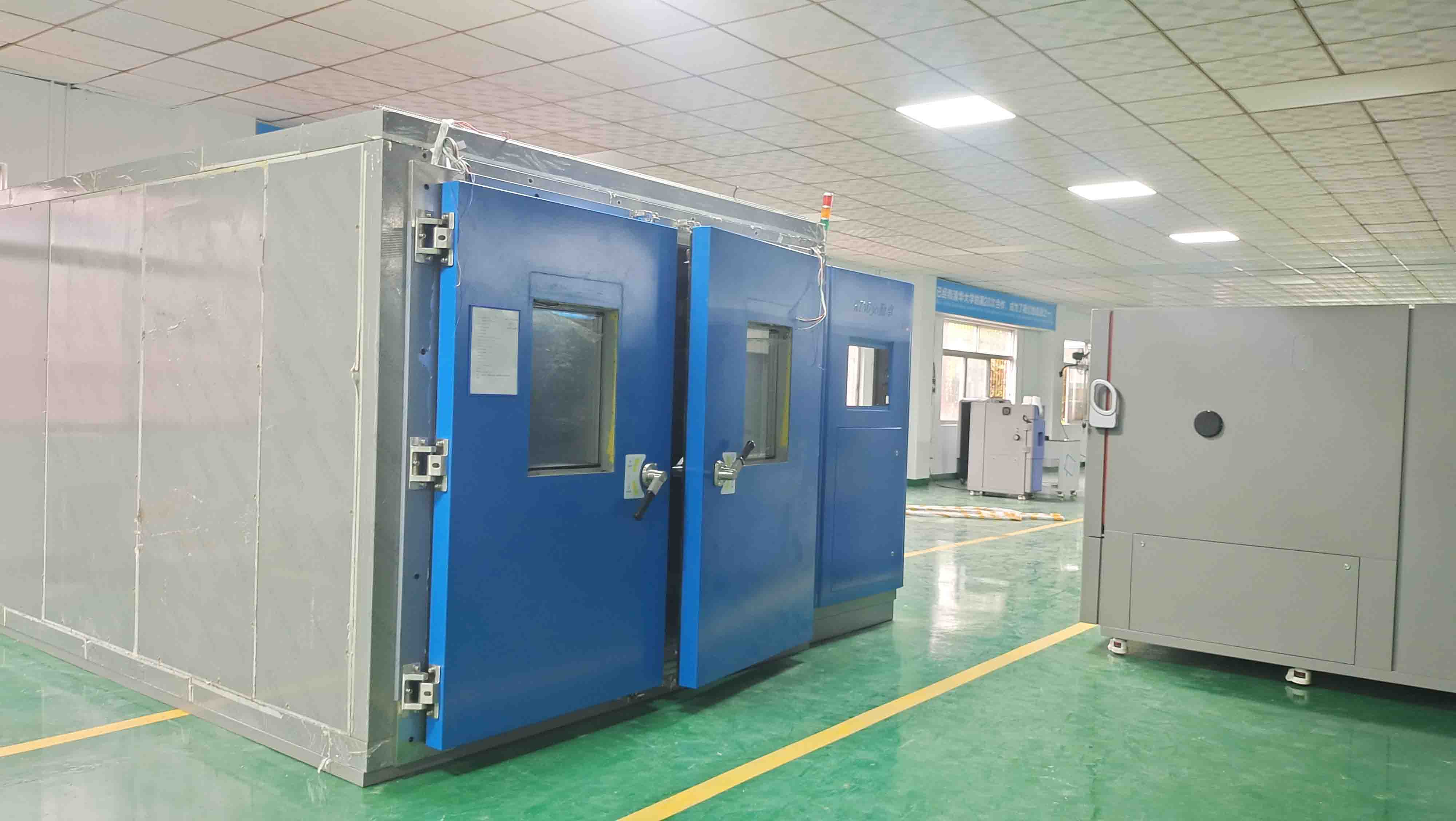 步入式高温老化房 步入式高温老化房