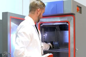  勤卓高低温试验箱：光电行业可靠性验证的“精密护航者”